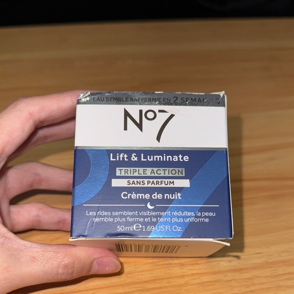 No7 Lift & Luminate Night Cream